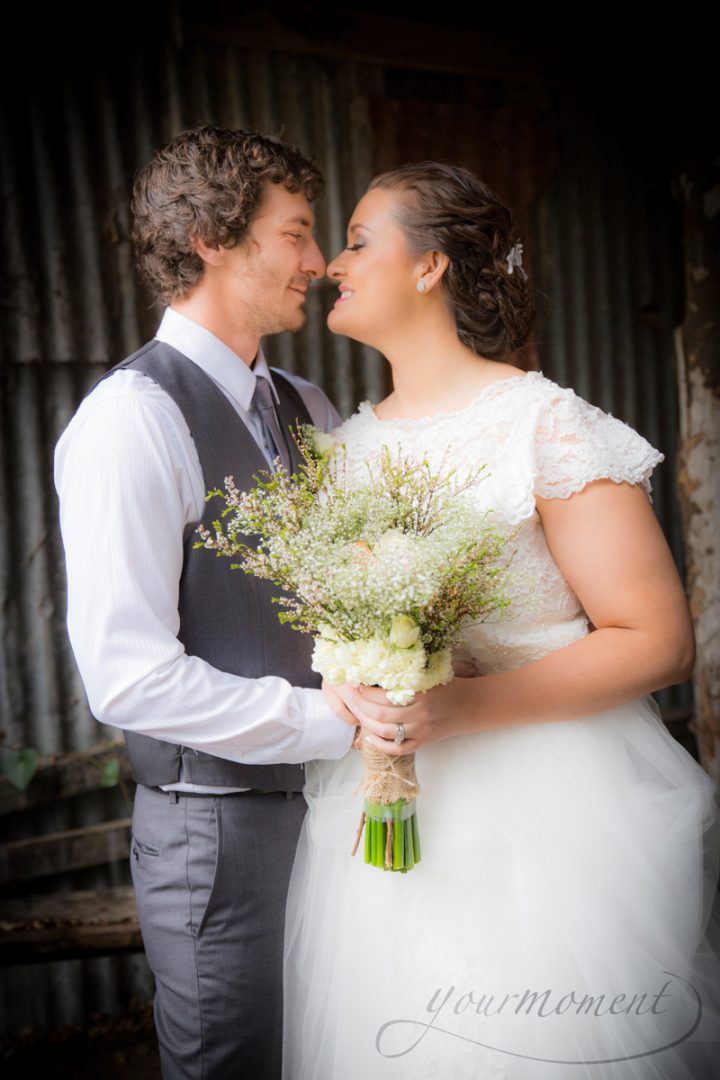 Boomerang farm wedding photography 10