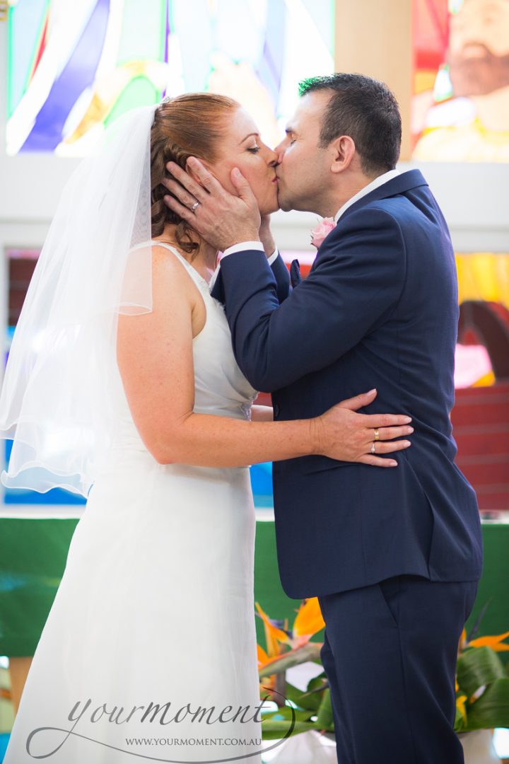 twelve-apostles-catholic-church-wedding-photography-09